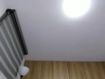 Adult Webcam with roseandmiah - Chaturbate