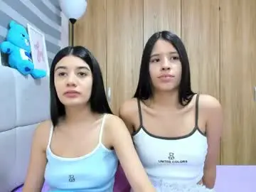 Live Porn with roseandmiah - Chaturbate