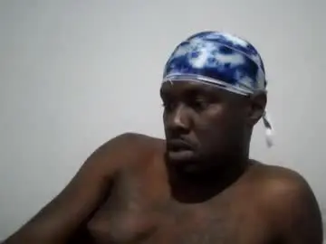 Sex Cam with 242doggy242 - Chaturbate