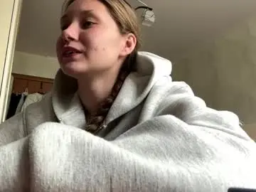 Adult Webcam with lucindascercy - Chaturbate