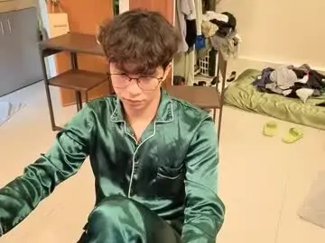 Nude Webcam with thegreenmagus - Chaturbate