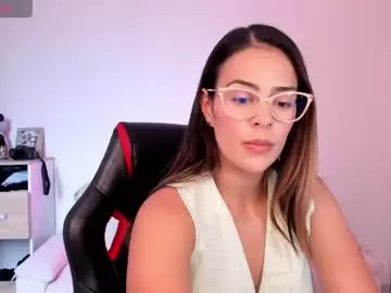 Live Sex with alessandramoreli - Chaturbate