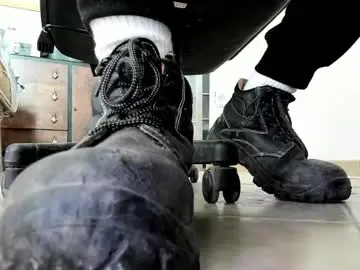 Adult Webcams with pablomenesssl - Chaturbate