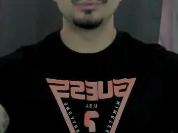 Live Sex Cam with tonywilsonn - Chaturbate