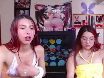 Nude Webcam with saraandmarilyn - Chaturbate