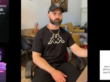 Live Sex with damonsalvatore222 - Chaturbate