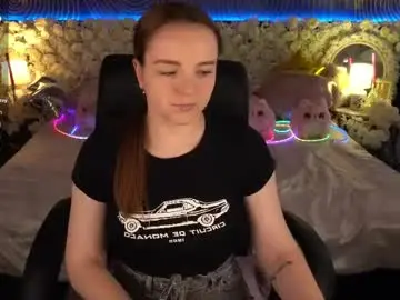 Live Sex with foxyshyyy - Chaturbate