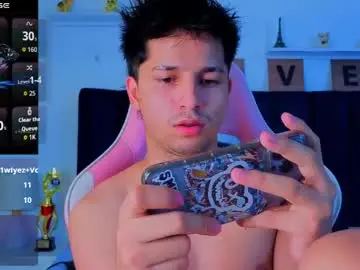 Free Live Porn with issac_james - Chaturbate