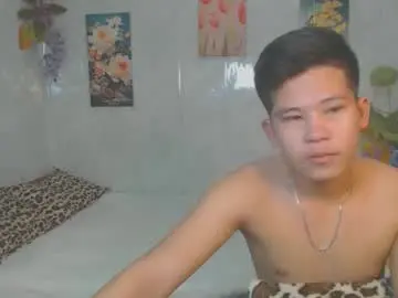 Free Porn Cam with ur_bigcockeziekiel - Chaturbate