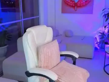 Live Sex with giaglowing - Chaturbate