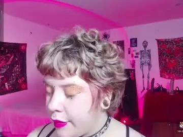 Live Sex Cam with kenziesharik - Chaturbate