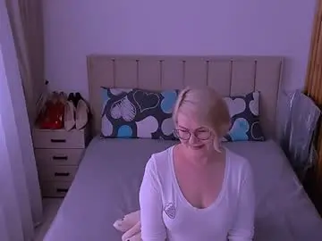 Live Sex with sabrinamacmarren - Chaturbate