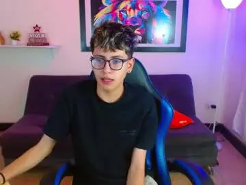 Free Porn Cam with alexcum_18 - Chaturbate