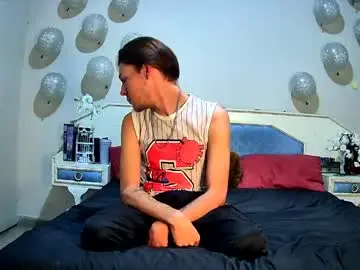 Live Sex with mikeandjax - Chaturbate