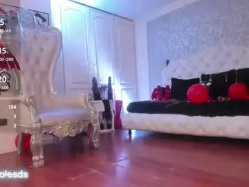 Nude Webcam with miss_nicolesds - Chaturbate