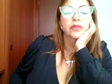 Nude Webcam with rossanalionheart - Chaturbate