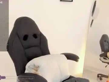 Best live sex cam show with katialips_ - Chaturbate