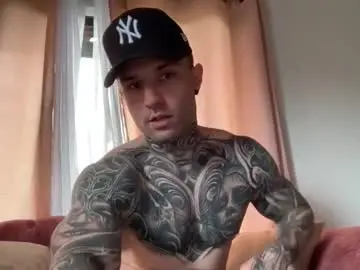 Live Sex with larsskeet - Chaturbate