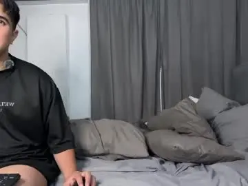 Watch Live Sex Cams with dereckbrownn - Chaturbate