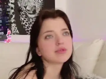 Nude Webcam with emmy_mouse - Chaturbate