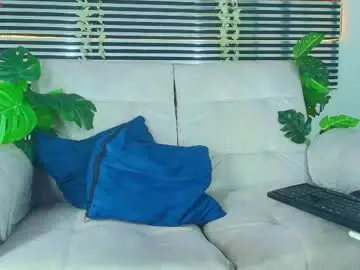 Live Sex Cam with thiiagosaeenz - Chaturbate