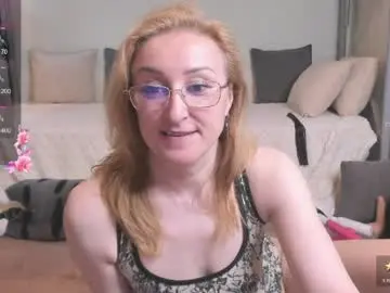 Live Porn with madissonkiss - Chaturbate