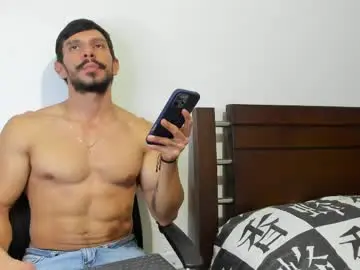 Live Sex with kevin_malone22 - Chaturbate