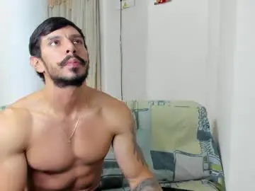 Live Sex Cam with kevin_malone22 - Chaturbate