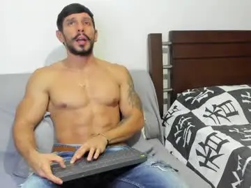 Watch Live Sex Cams with kevin_malone22 - Chaturbate