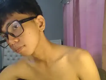 Live Sex Cam with nerdy_nate - Chaturbate