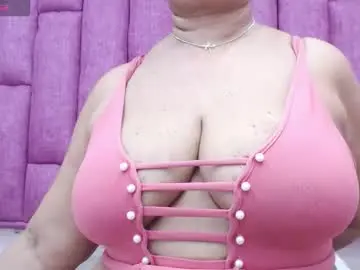 Nude Webcam with megatitsxxx - Chaturbate