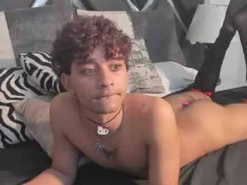 Sex Chat with miikeothon - Chaturbate