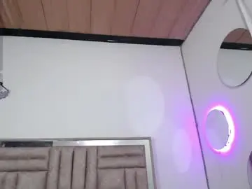 Free Porn Cam with bombom_lux - Chaturbate