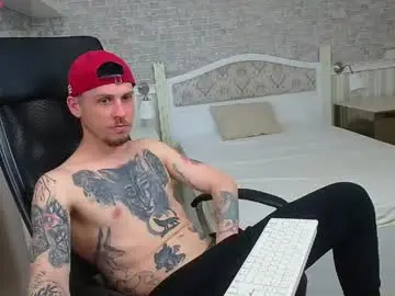 Live Sex Cam with jonahshaw - Chaturbate