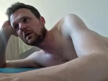 Live Sex with skinnyb24 - Chaturbate