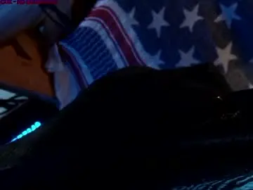 Live Porn with socaliluv - Chaturbate