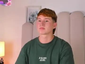 Live Sex Cam with eragonbooy02 - Chaturbate