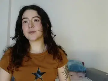 Live Sex Cam with heykarlita - Chaturbate