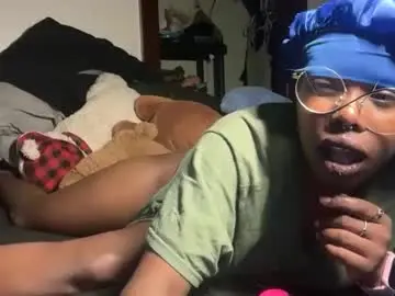 Live Sex Cam with kinkycoupleinteracial - Chaturbate