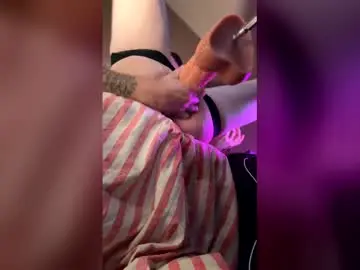 Live Sex Cam with kinksss4all - Chaturbate