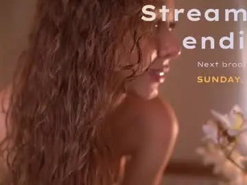 Nude Webcam with blissdilley - Chaturbate