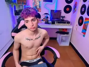 Free Porn Cam with ian_lombardi - Chaturbate