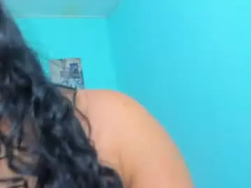 Live Sex Cam with maggy_big_tits - Chaturbate