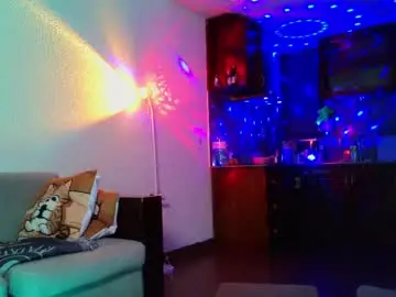 Nude Webcam with samgorgeous - Chaturbate