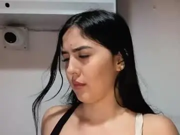 Live Sex with sophiie_blakee - Chaturbate