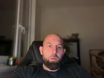 Live Porn with tommyx01 - Chaturbate