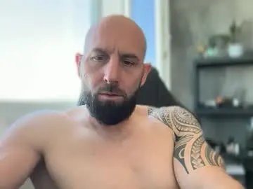 Live Porn with tommyx01 - Chaturbate