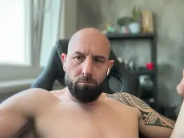 Live Sex with tommyx01 - Chaturbate