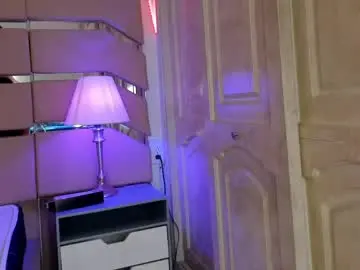 Adult Webcams with valeria_usuga - Chaturbate