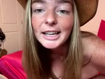 Live Sex Cam with luluxoxo3 - Chaturbate